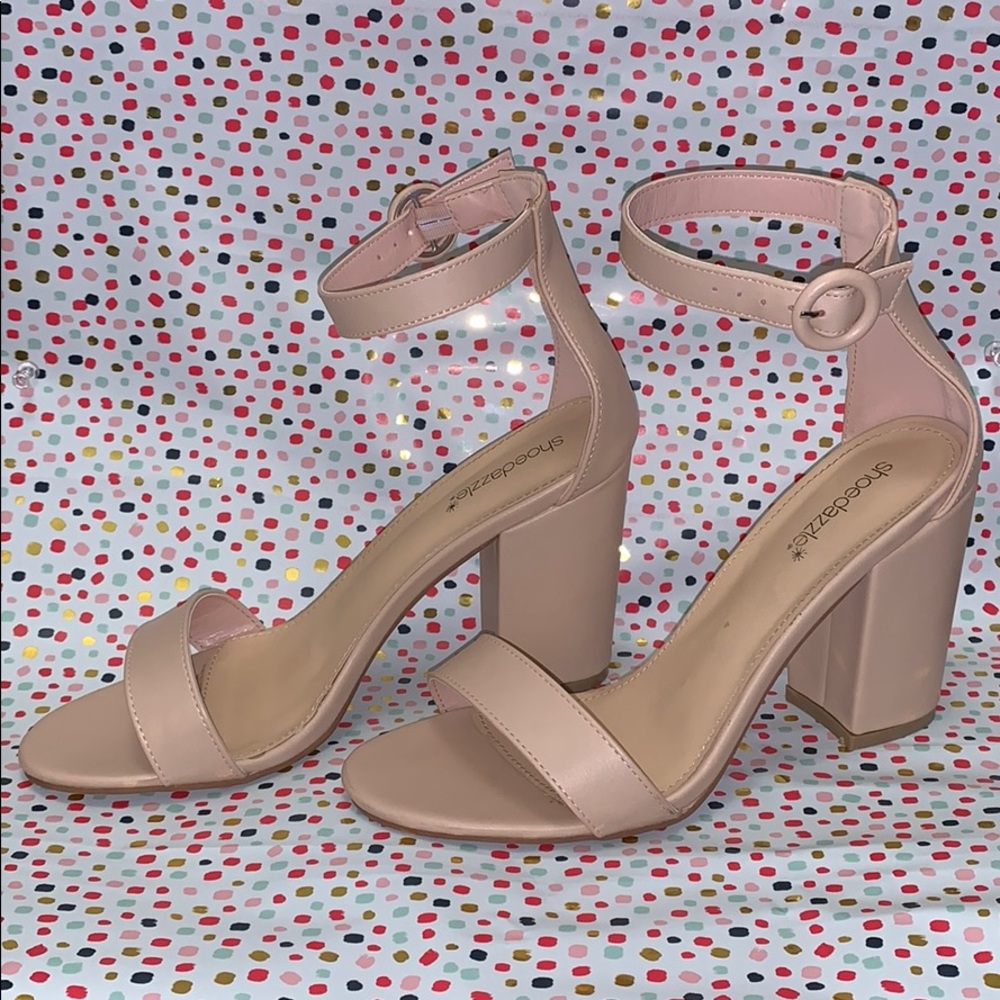 👡Woman’s nude-pink block heels👡